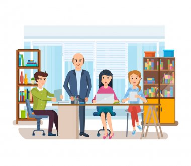 Ofis, iş adamı girişimci meslektaşları ile çalışan iş karakter.