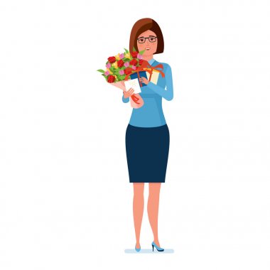 Öğretmen öğretmenler gününde çiçek, hediyeler ve bir kartpostal tutar.