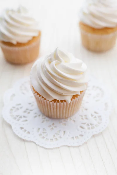 White vanilla cupcakes