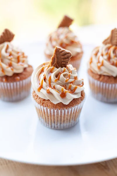 Belos Cupcakes Caramelo Fundo Brilhante — Fotografia de Stock