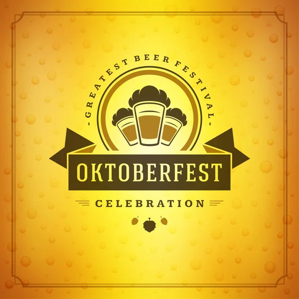 Oktoberfest festival de cerveja celebração vintage cartão ou cartaz — Vetor de Stock