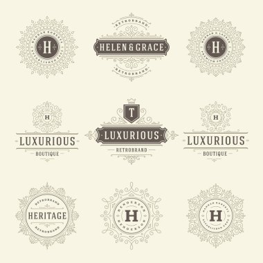 Lüks logolar şablonları kümesi, kaligrafi zarif süsleme satırları gelişir. İş işareti, rozetleri ve Monogram zarif sorguç, butik marka, düğün Salonu, otel işareti, moda tasarımcısı.