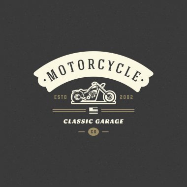 Kulüp logosu şablonu vektör tasarım öğesi vintage tarzı etiket veya rozeti retro illüstrasyon için motosiklet. Motosiklet siluet.