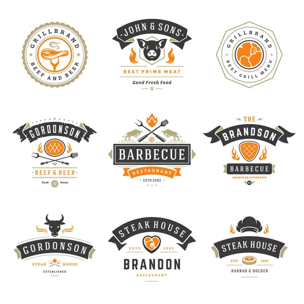 烧烤餐厅标志和徽章设置向量例证 烤牛排屋菜单和食品剪影 复古排版设计 — 图库矢量图片