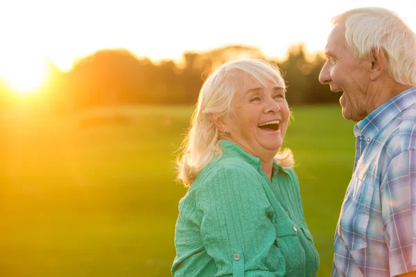 Senior couple laughing. — Stock Photo, Image