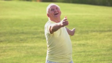 Komuta sizde egzersiz yaparak.