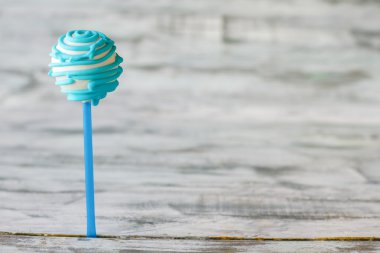 Tatlı sır sopa ile.