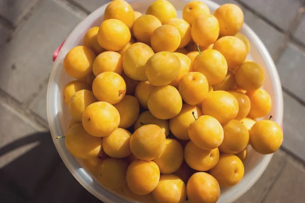 Imágenes: fruta amarilla | Pequeña fruta amarilla — Foto de stock