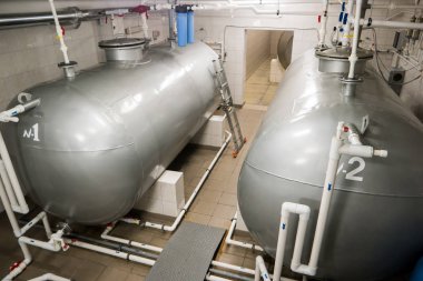 Çelik yatay tanklar.