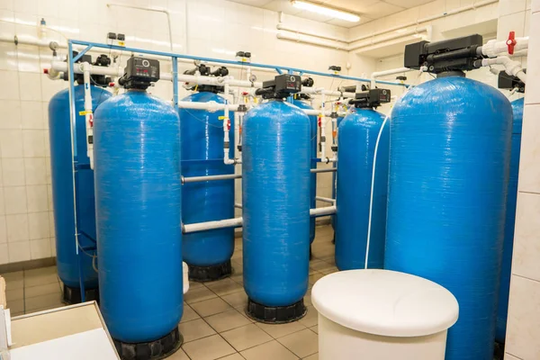 Waterfilters in de fabriek. — Stockfoto