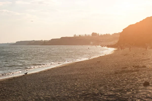 People on the shore. — Stock Photo, Image