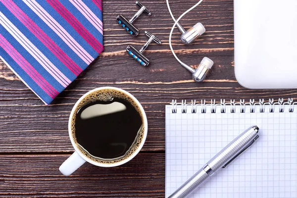 Кава, блокнот і ручка . — стокове фото