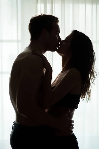 Çift pencere öpüşme.