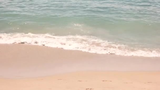Água na costa . — Vídeo de Stock