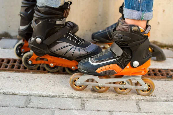 Legs in rollerblades. — Stock Photo, Image