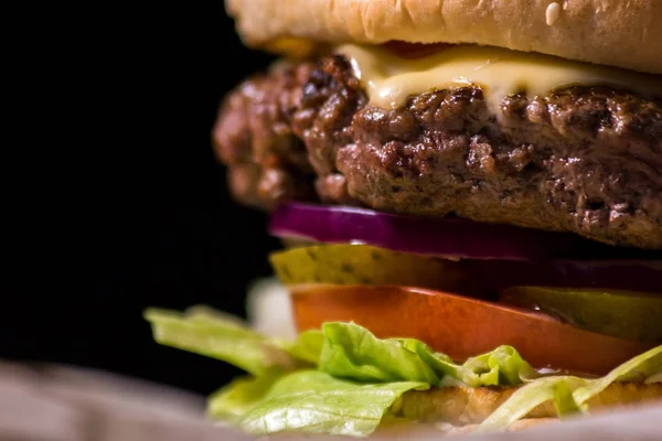 Close-up van een hamburger. — Stockfoto