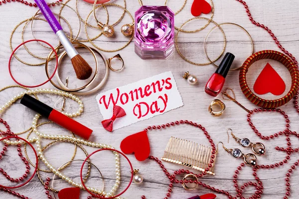 Cartão de Dia das Mulheres e jóias — Fotografia de Stock