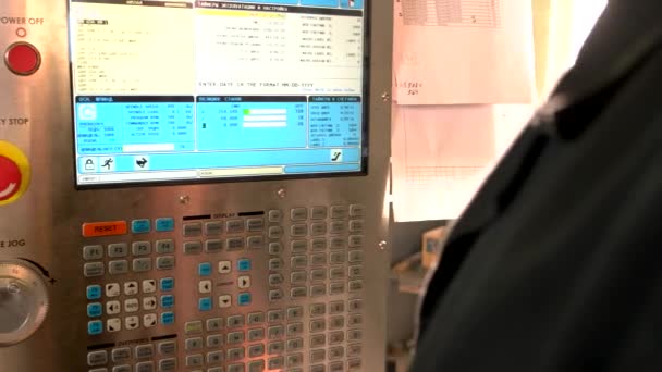 Panel de control del torno cnc . — Vídeo de stock