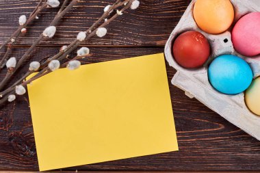 Paskalya yumurtaları, boş sarı kart.