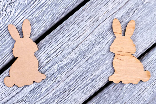 Cutout figurines of bunnies. — Stock Photo, Image