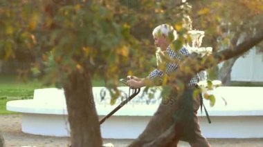 Birkaç eski bahçıvanlar çalışma.