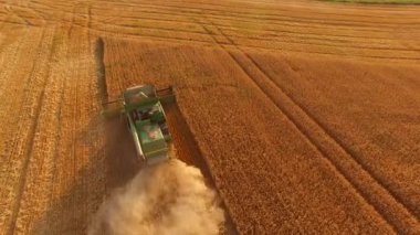 Hasat makinesini çalıştır.