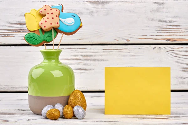 Tarjeta en blanco, naturaleza muerta de Pascua . — Foto de Stock