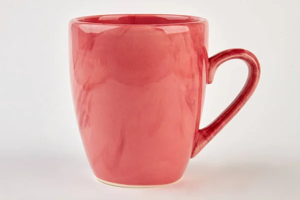 Nahaufnahme rote Tasse isoliert. — Stockfoto