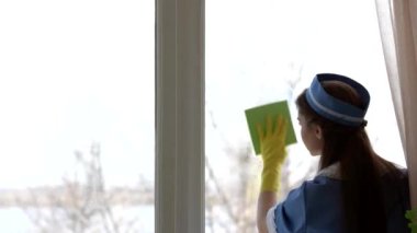 Hizmetçi silme pencere.