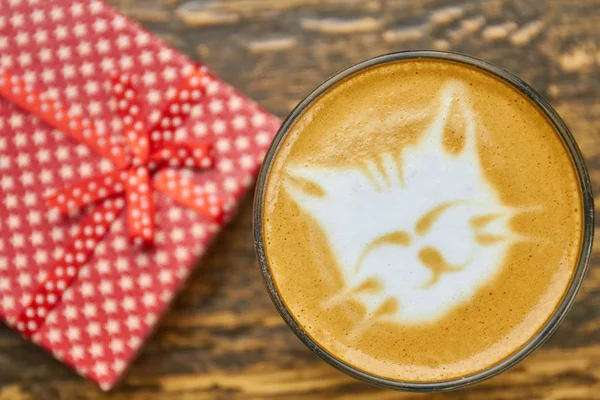 Kot latte art widok z góry. — Zdjęcie stockowe