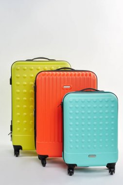Farklı yaz bavul seti.