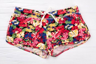 Çok renkli çiçek Tekstil kadın külot.