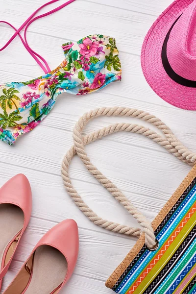 Set de moda y accesorios de playa . — Foto de Stock