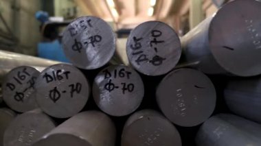 Metal silindir yakın çekim.