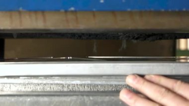 El işçi, çelik Bölümü'nün.