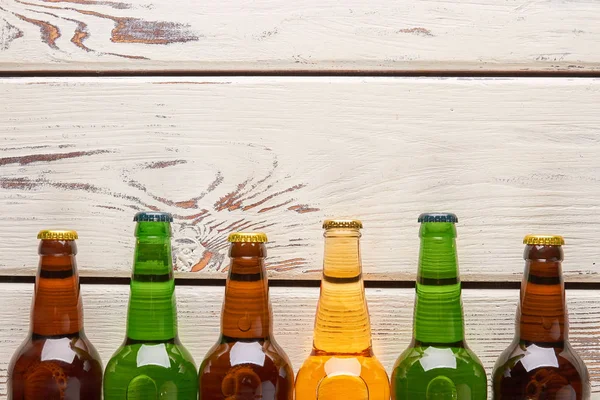 Concepto de alcoholismo, juego de botellas . — Foto de Stock