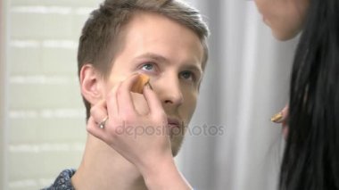 Visagist uygulanan Vakfı yakın çekim.