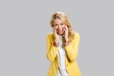 Genç hanımefendi gri.