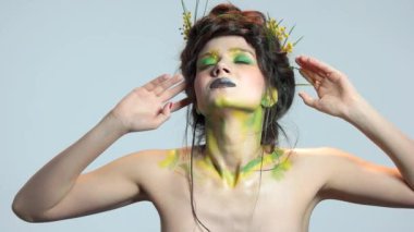 Güzel genç kadın, makyaj sanat.