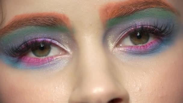 Beautiful eyes, colorful makeup. — Stock Video