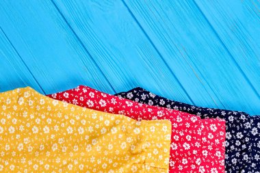 Yaz Childs'ın giyim ve kopya alanı.