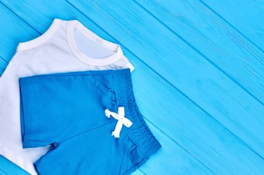 Bebek çocuk pamuk renkli takım elbise.