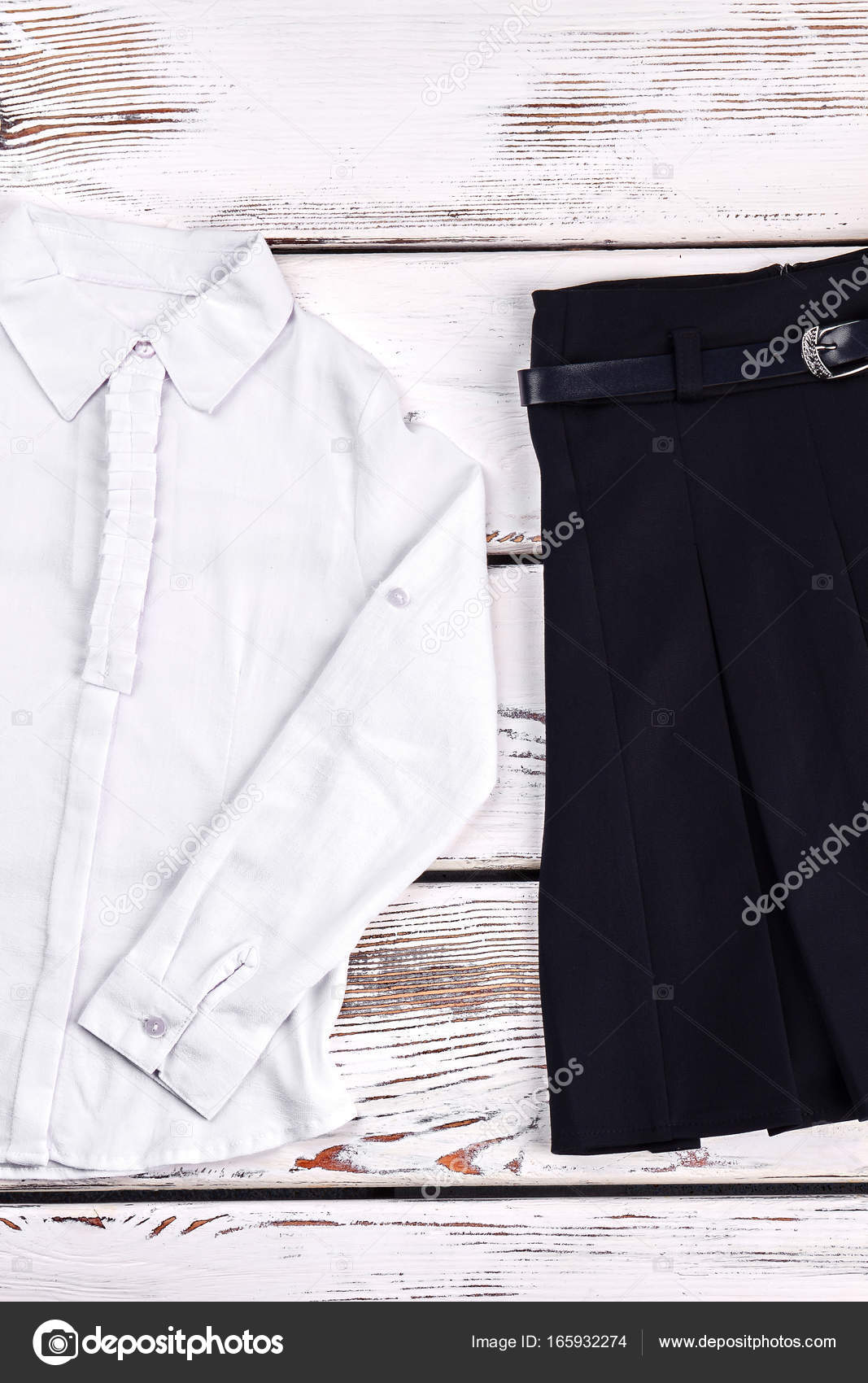 long black skirt with white shirt