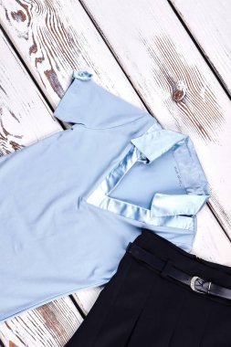 Liseli kız Fotbol Üstten Görünüm.