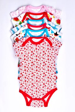 Bebek bodysuits, üstten görünüm kümesi.