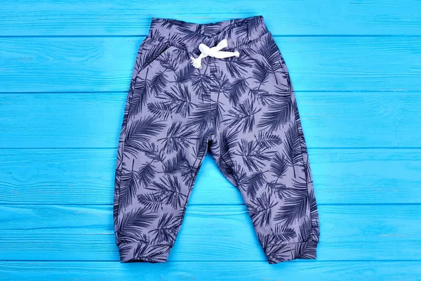 Bebeğim, yeni pamuk tozluk desenli.