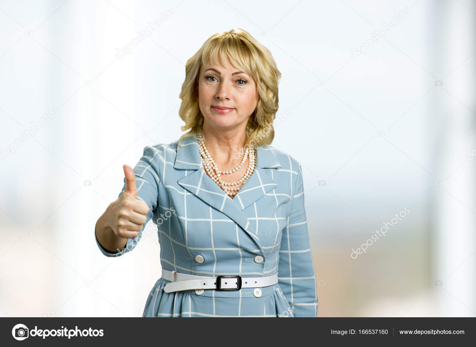 mature thumb pictures Mature thumb pictures