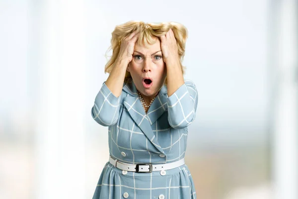 Portrait of frustrated mature woman. — Stock Photo, Image