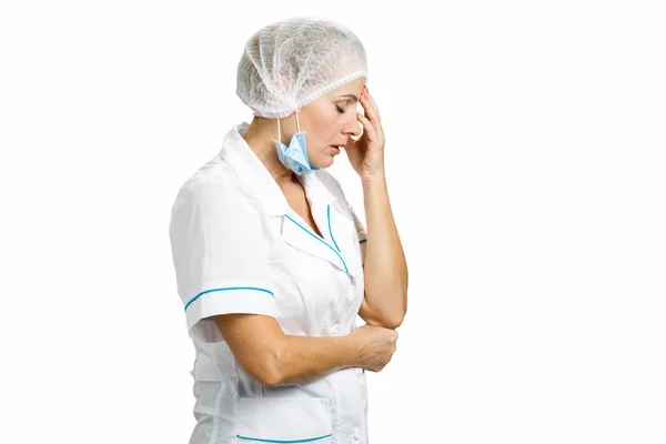 Preoccupato e stanco medico femminile . — Foto Stock