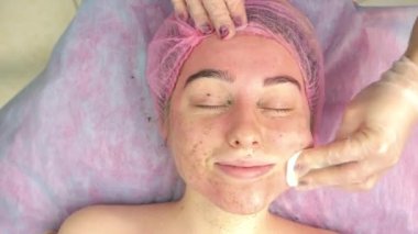 Sonra mercan peeling cilt.